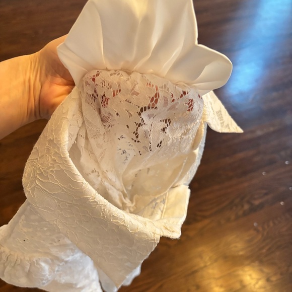 L'AGENCE Ivory Lace Blouse - Picture 9 of 9